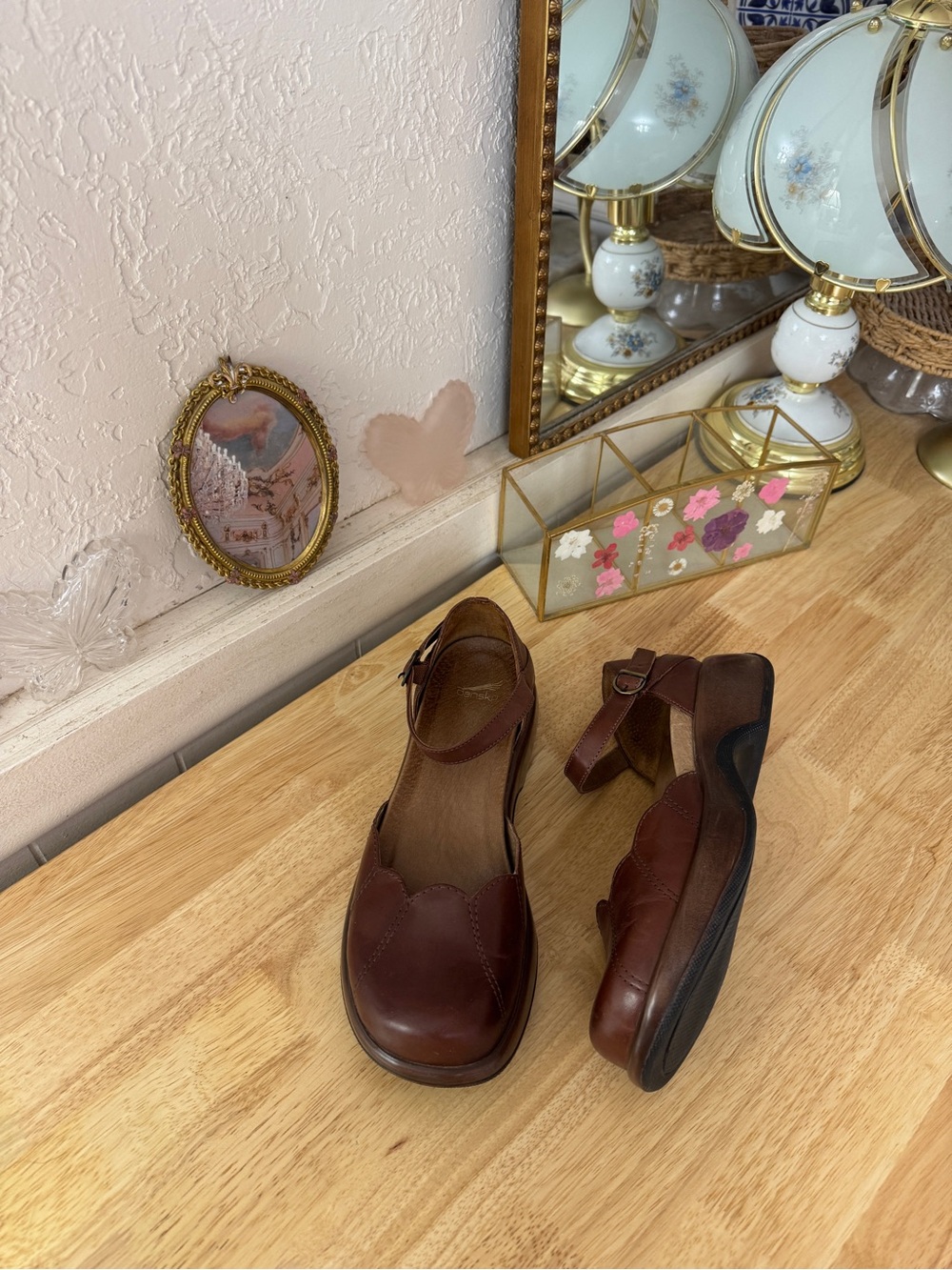 Whimsical 2000’s Dansko Brown Leather Chunky Mary Jane Ankle Strap Mules EU 39